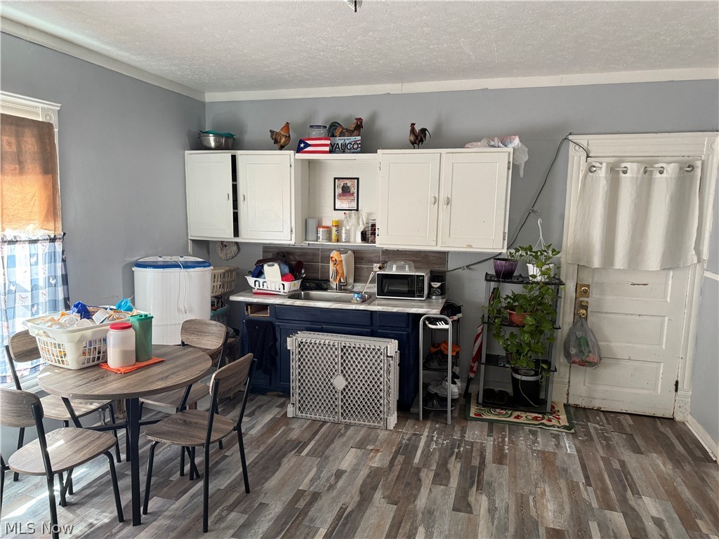 2054 W 83rd Street Cleveland OH 44102
