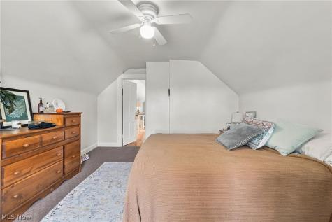 1183 Andrews Avenue Lakewood OH 44107