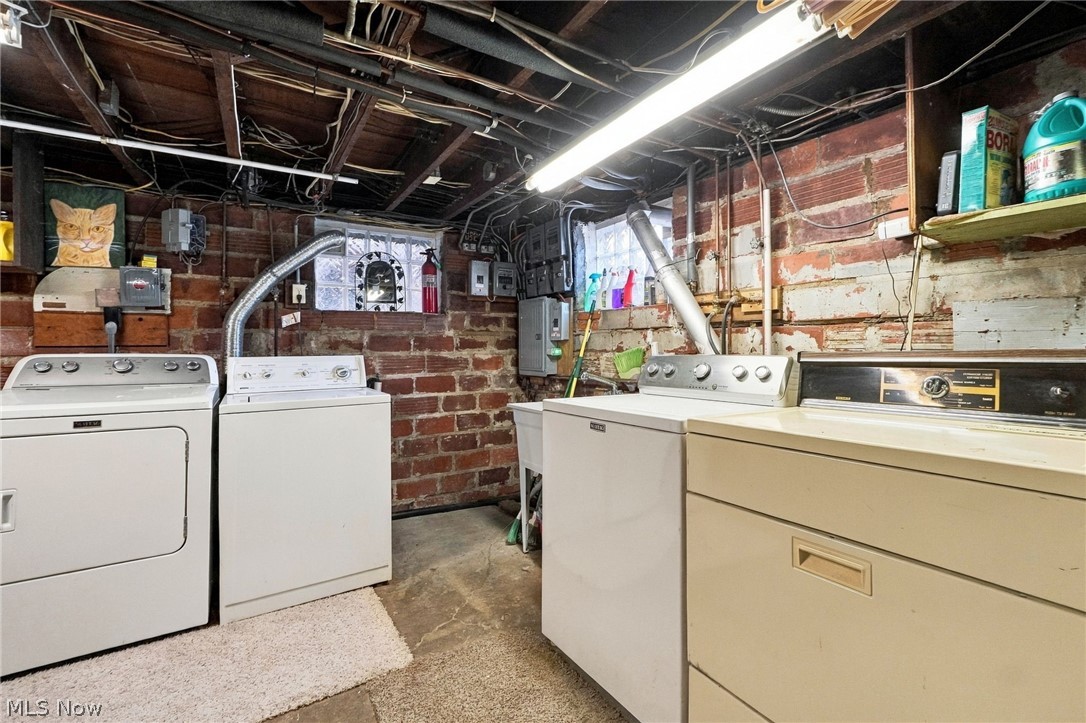 1183 Andrews Avenue Lakewood OH 44107
