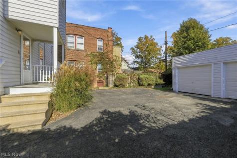 1183 Andrews Avenue Lakewood OH 44107