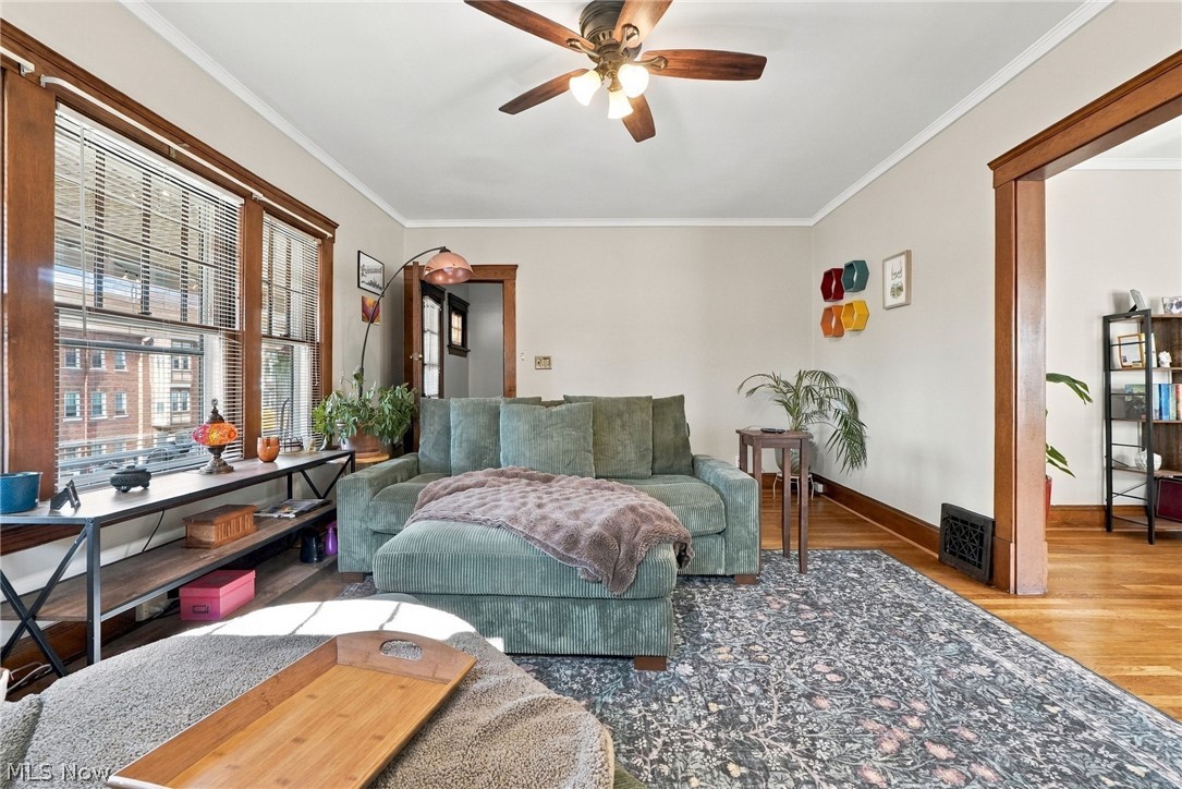 1183 Andrews Avenue Lakewood OH 44107