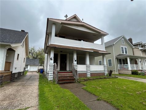 11721 Hamlen Avenue Cleveland OH 44120