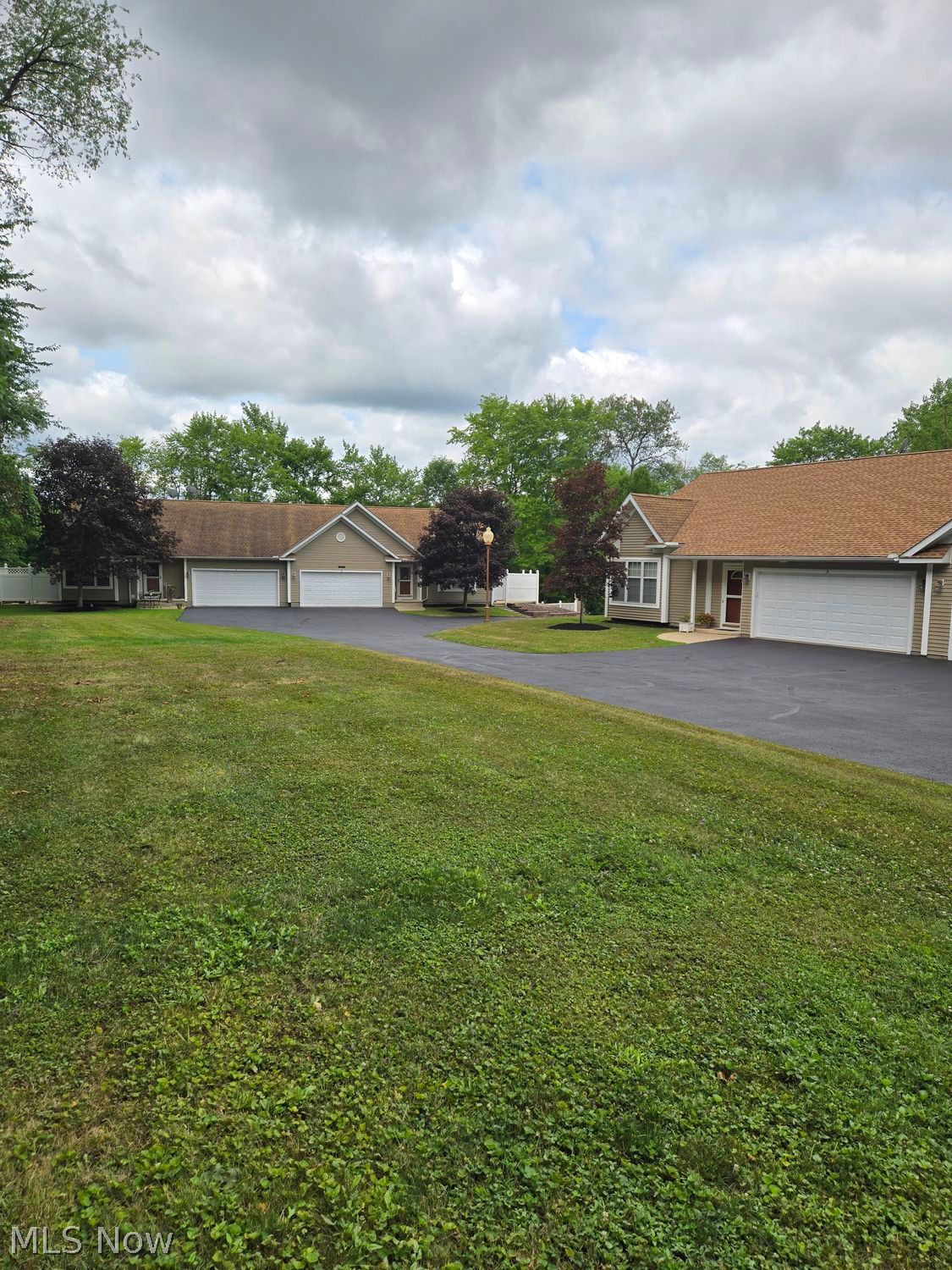 13631-13633 Fisher Burton OH 44021