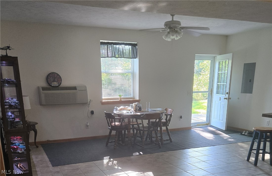 13631-13633 Fisher Burton OH 44021