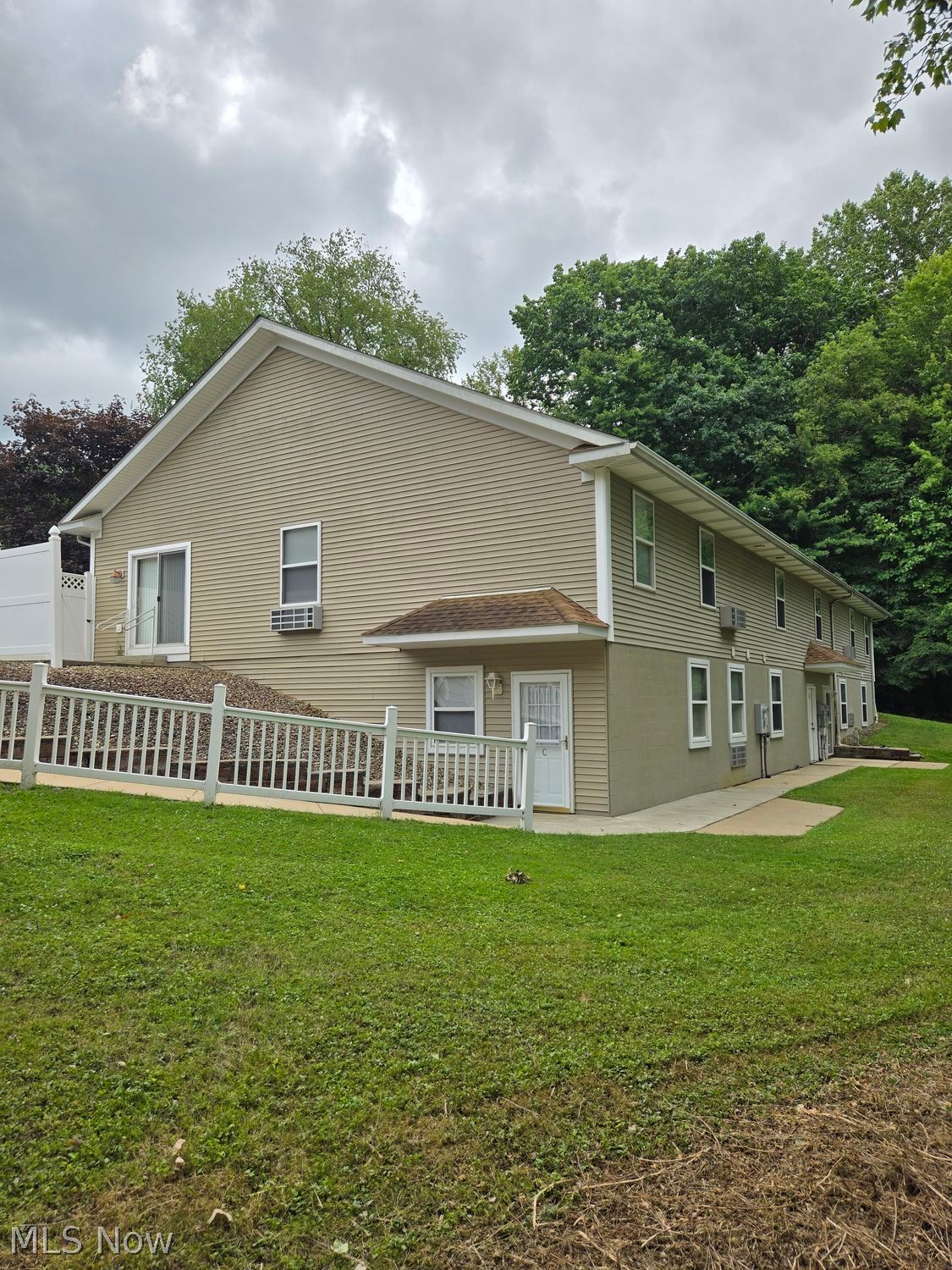 13631-13633 Fisher Burton OH 44021