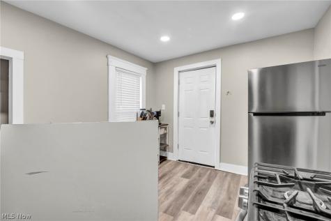 2235 E 101st Street Cleveland OH 44106
