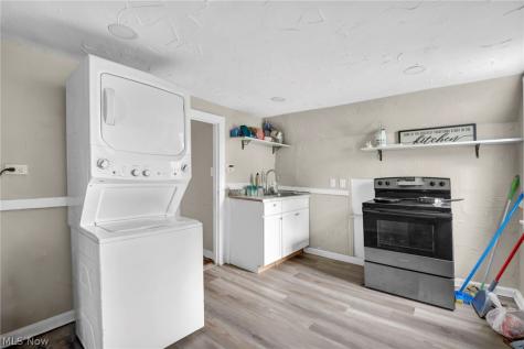 2235 E 101st Street Cleveland OH 44106