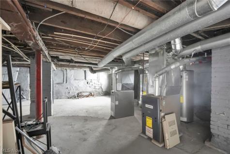 2235 E 101st Street Cleveland OH 44106