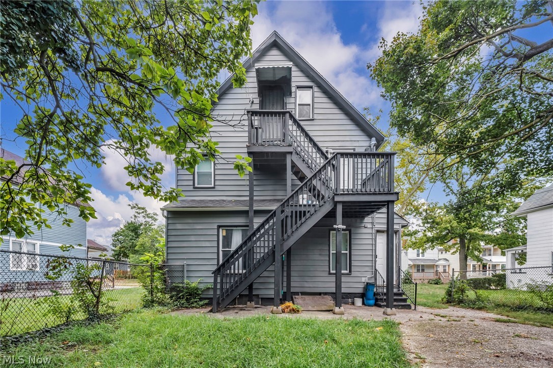 2235 E 101st Street Cleveland OH 44106