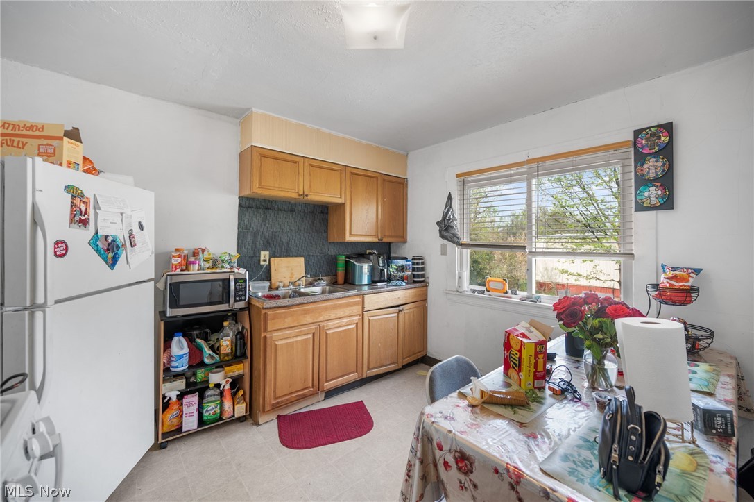 3426 W 65th Street Cleveland OH 44102