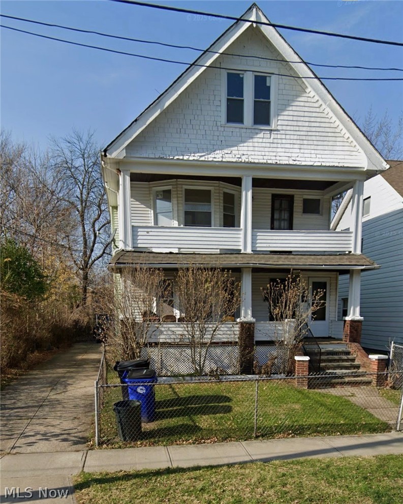 916 E 144th Street Cleveland OH 44110