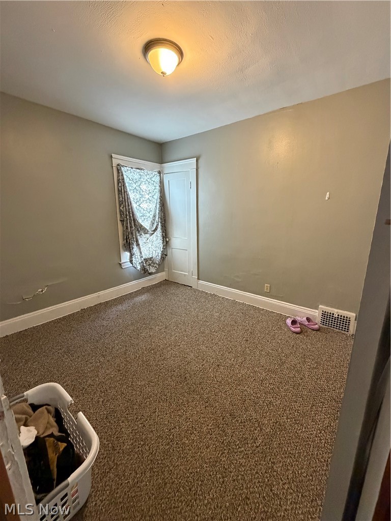 916 E 144th Street Cleveland OH 44110