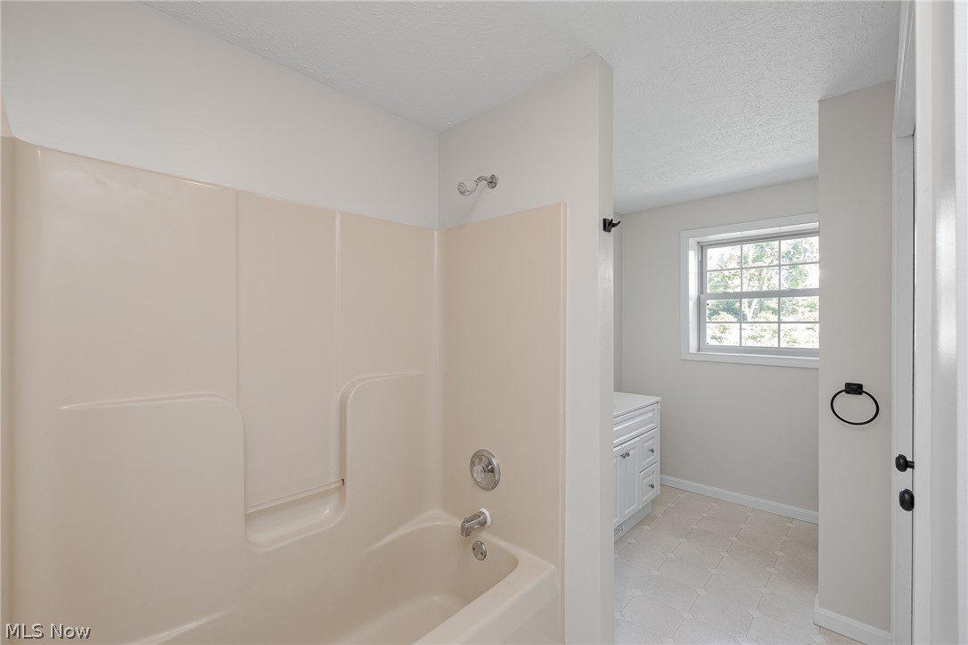 48903-48905 N Ridge Road Amherst OH 44001