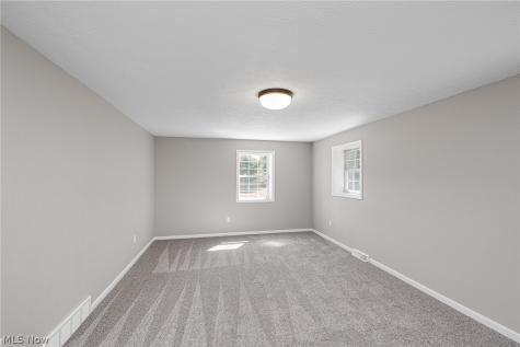 48903-48905 N Ridge Road Amherst OH 44001