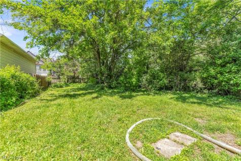 2480 E 86th Street Cleveland OH 44104