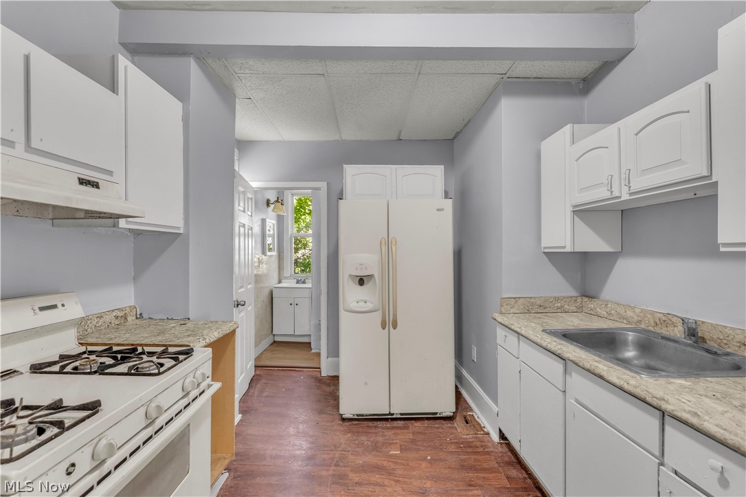 2480 E 86th Street Cleveland OH 44104
