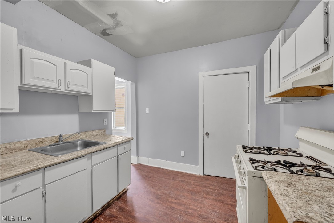 2480 E 86th Street Cleveland OH 44104