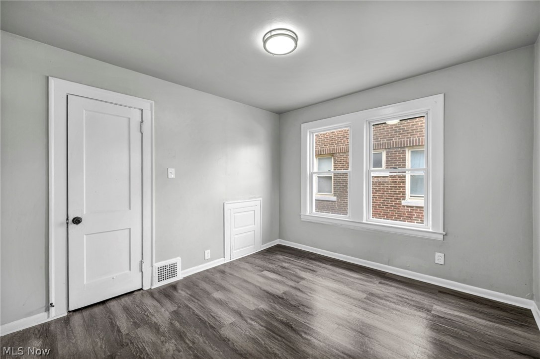 929 Thornhill Drive Cleveland OH 44108