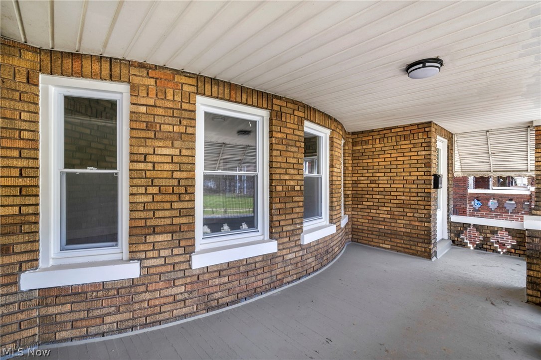 929 Thornhill Drive Cleveland OH 44108