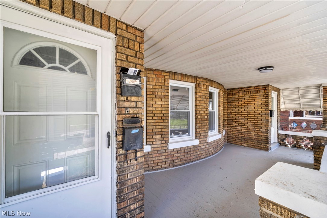 929 Thornhill Drive Cleveland OH 44108