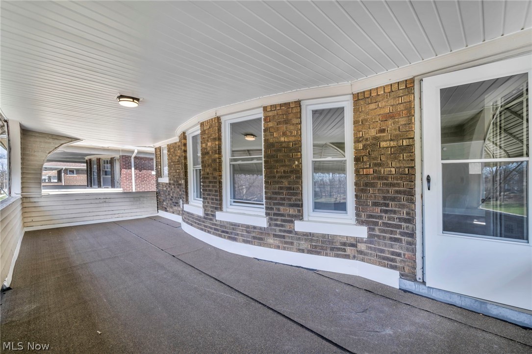 929 Thornhill Drive Cleveland OH 44108