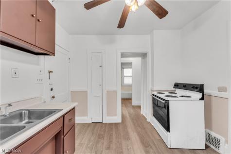 1109 E 169th Street Cleveland OH 44110