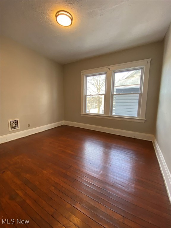 1676 Glenmont Road Cleveland Heights OH 44118