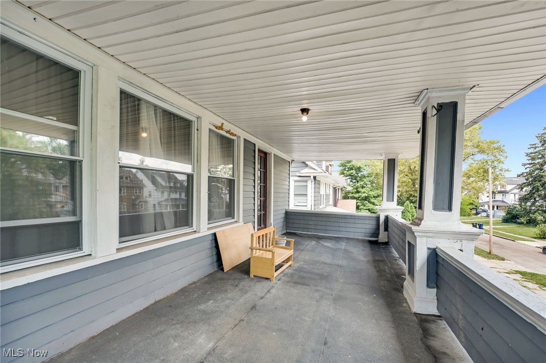 1676 Glenmont Road Cleveland Heights OH 44118