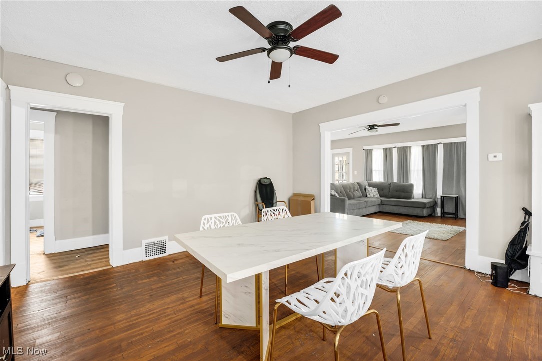 1676 Glenmont Road Cleveland Heights OH 44118