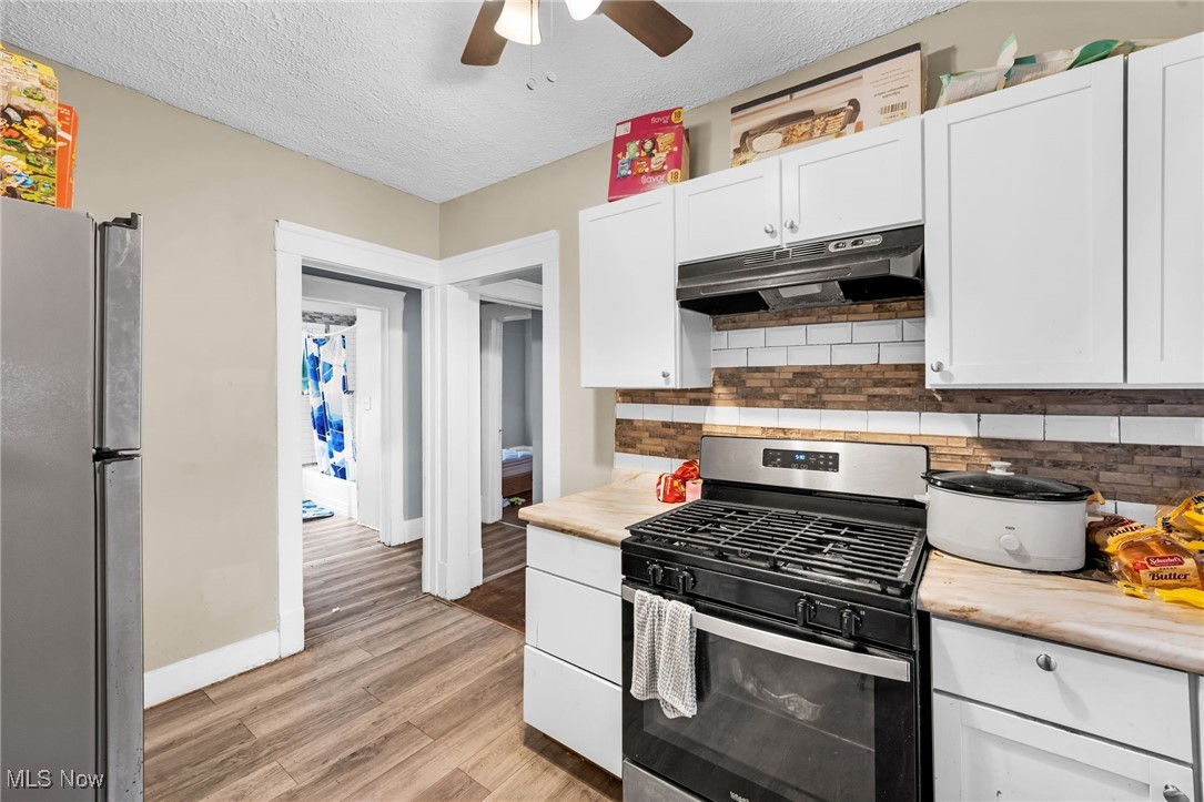 1676 Glenmont Road Cleveland Heights OH 44118