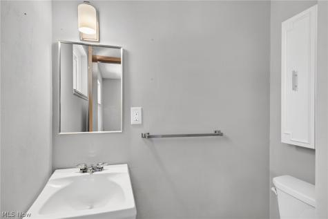 938 E 216th Street Euclid OH 44119