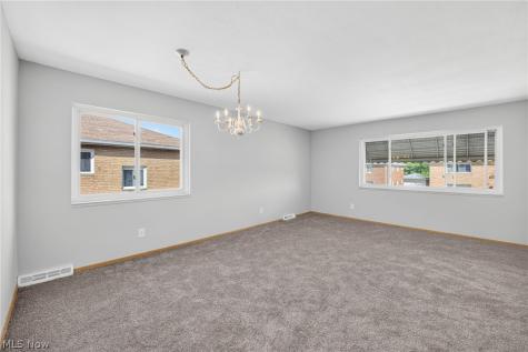 938 E 216th Street Euclid OH 44119