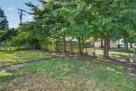 938 E 216th Street Euclid OH 44119