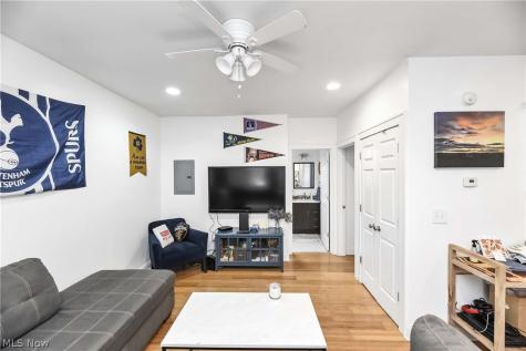 3617 Siam Cleveland OH 44113