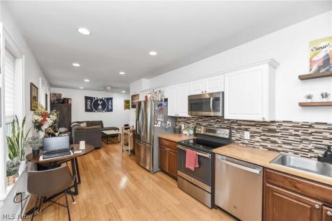 3617 Siam Cleveland OH 44113