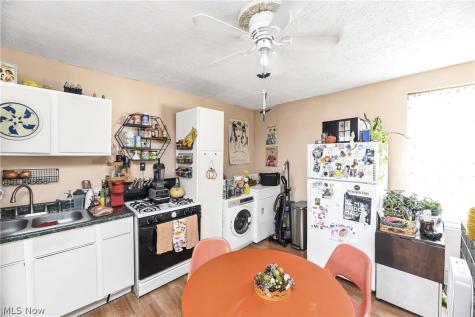 3617 Siam Cleveland OH 44113