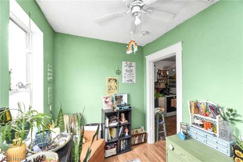 3617 Siam Cleveland OH 44113
