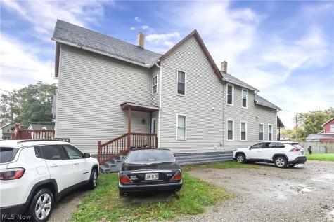 3617 Siam Cleveland OH 44113