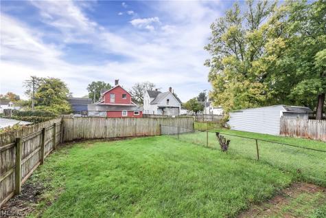 3617 Siam Cleveland OH 44113
