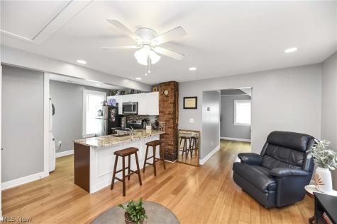 3617 Siam Cleveland OH 44113