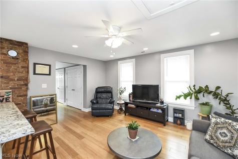 3617 Siam Cleveland OH 44113