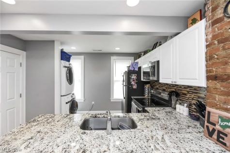 3617 Siam Cleveland OH 44113