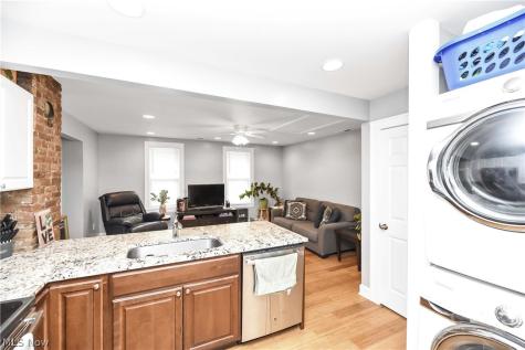 3617 Siam Cleveland OH 44113