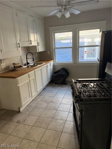 12436 Saywell Avenue Cleveland OH 44108