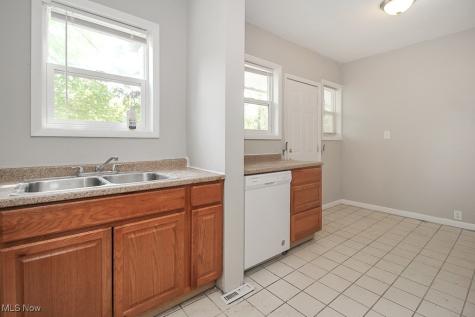 14269 Superior Road Cleveland Heights OH 44118