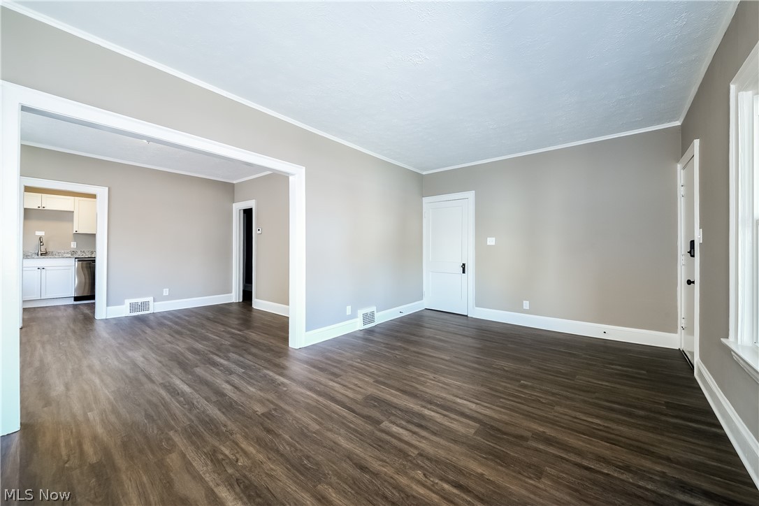 13519 Merl Avenue Lakewood OH 44107