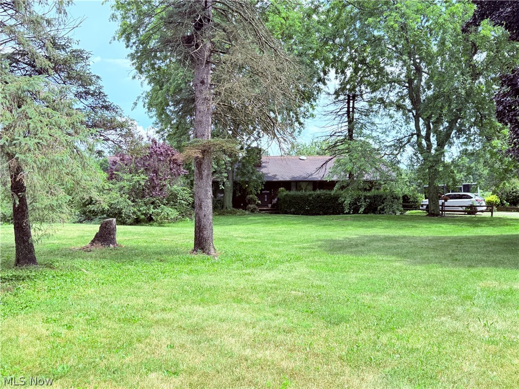 12276 Cleveland Avenue NW Uniontown OH 44685