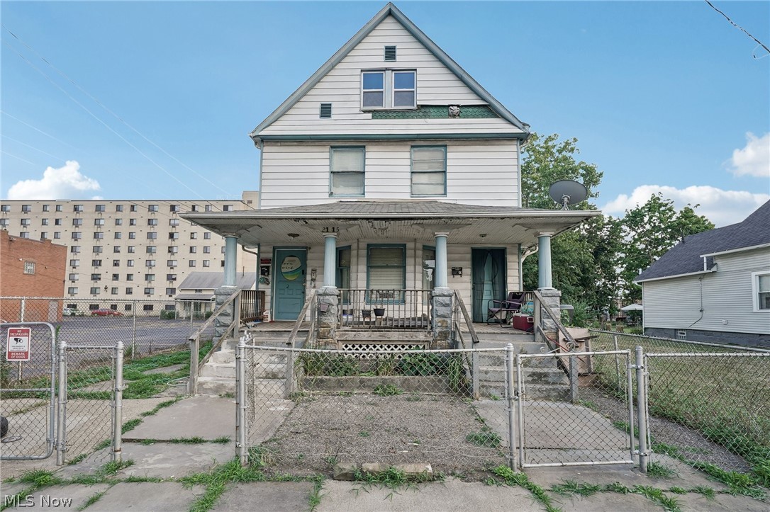 2115 Seymour Avenue Cleveland OH 44113