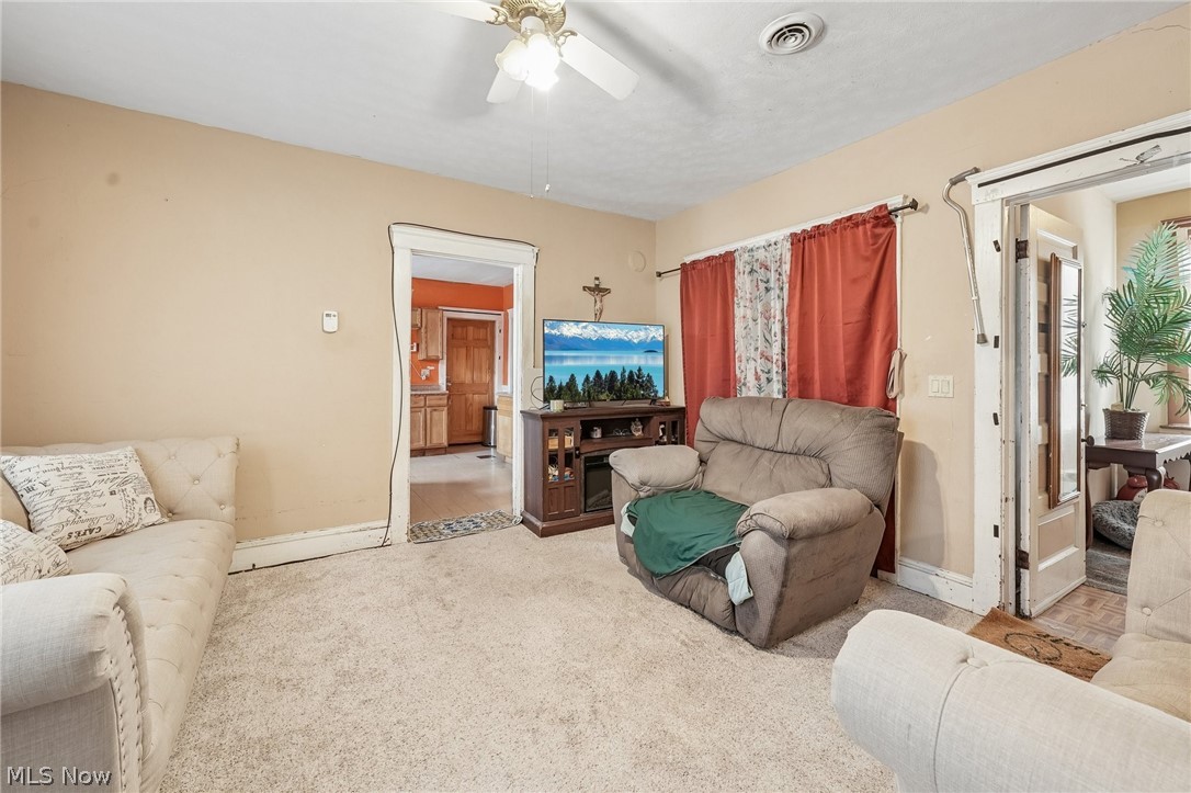 2115 Seymour Avenue Cleveland OH 44113