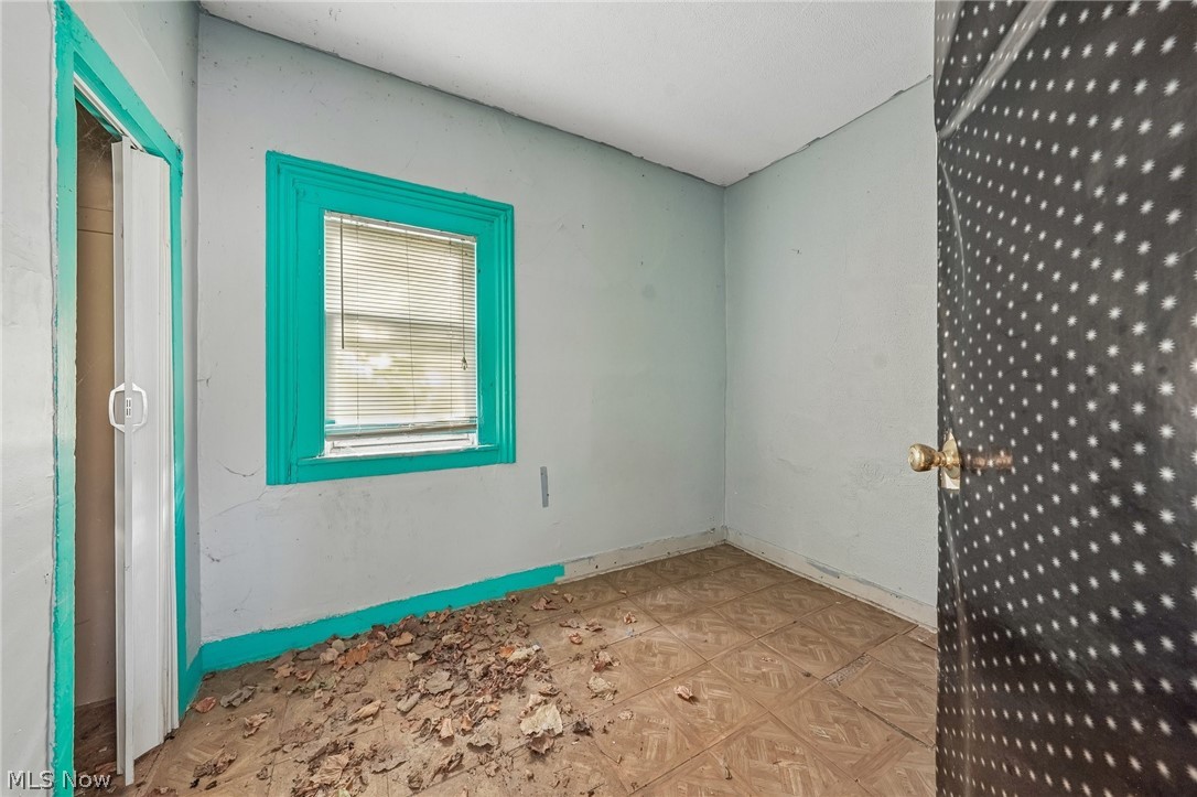 2115 Seymour Avenue Cleveland OH 44113